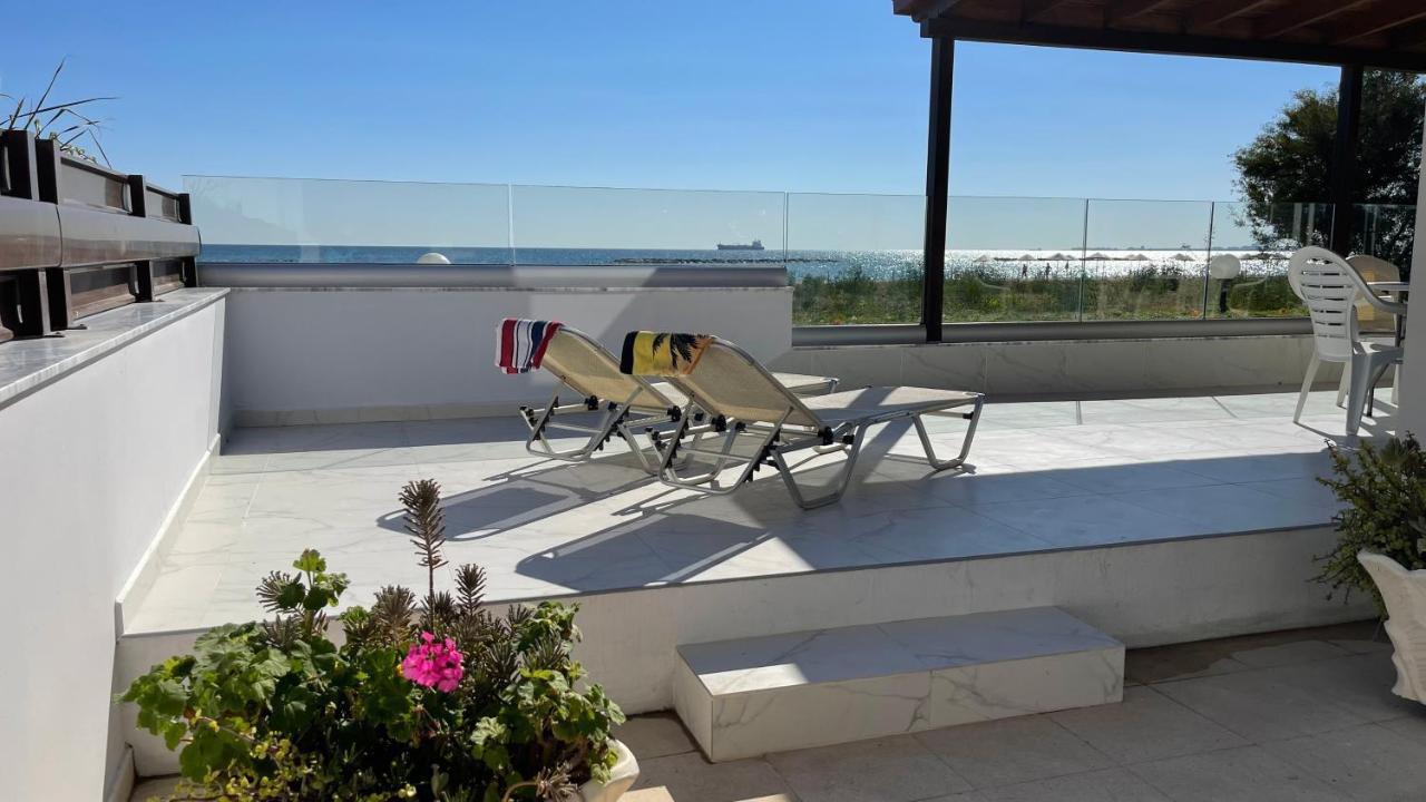 Beachfront Villa - Dasaki Larnaca Luaran gambar