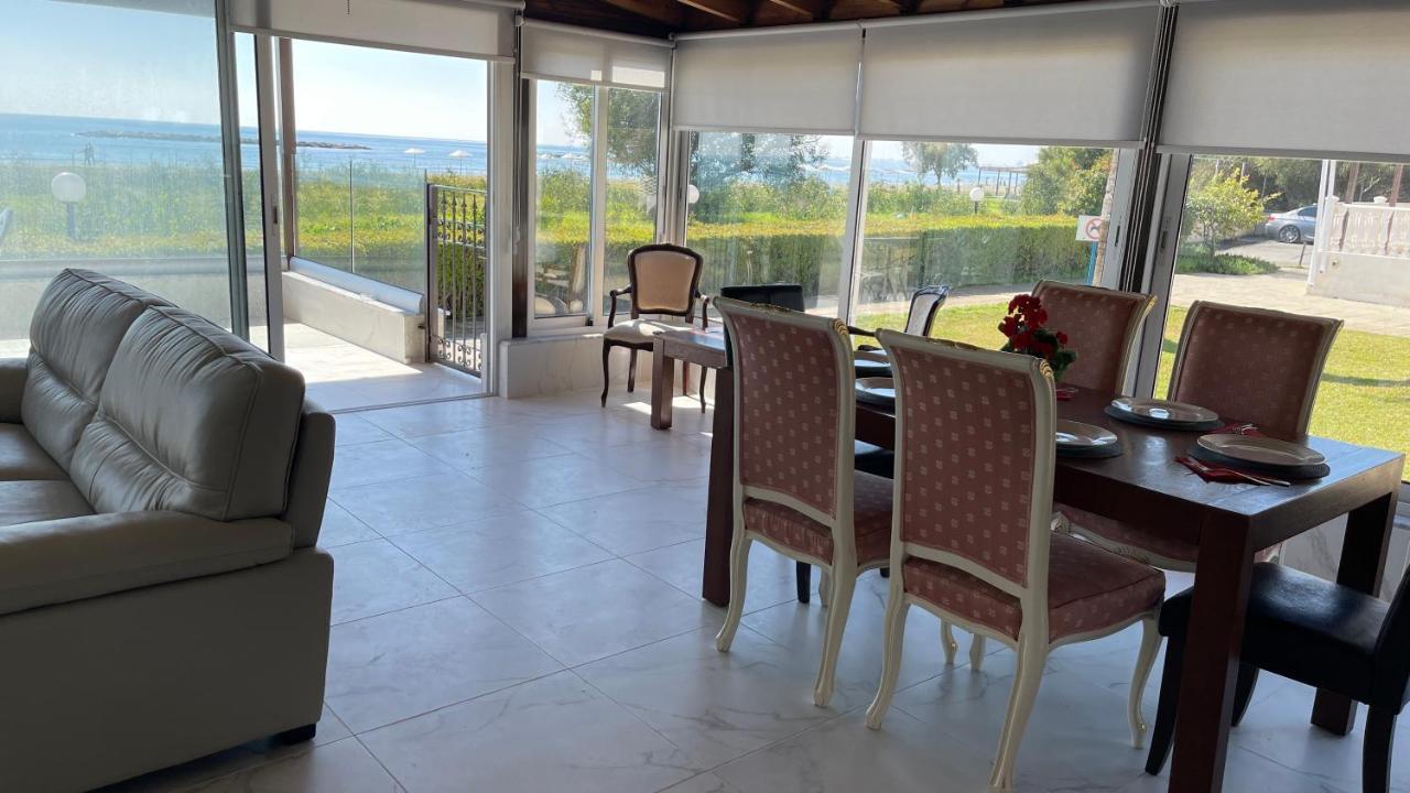 Beachfront Villa - Dasaki Larnaca Luaran gambar